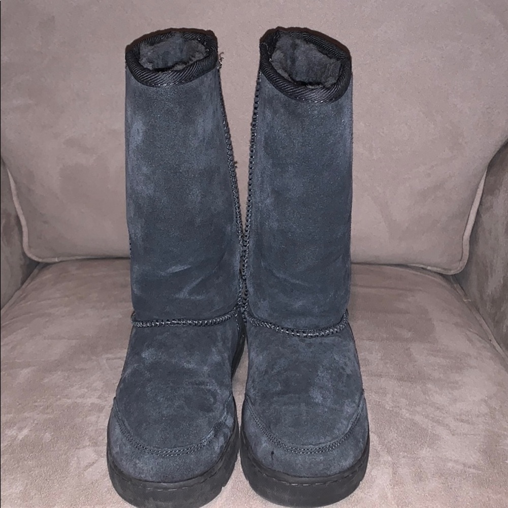 Brumby Shearling Snow Boots